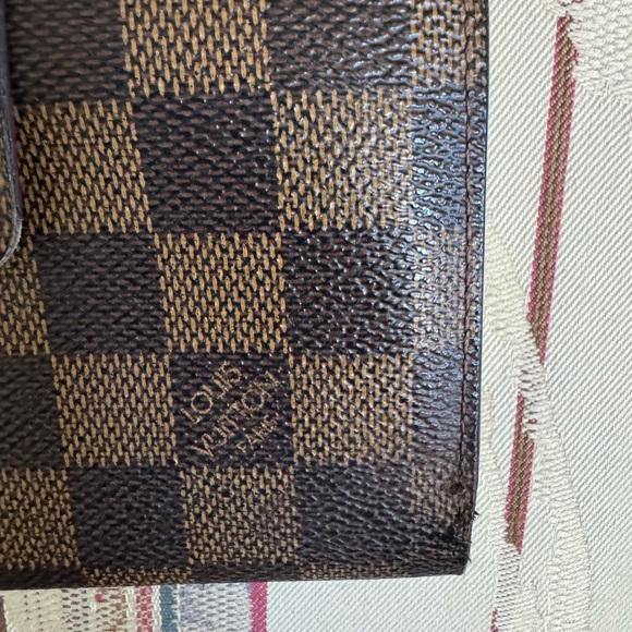 🍁SOLD🍁Louis Vuitton Damier Wallet - Picture 14 of 16